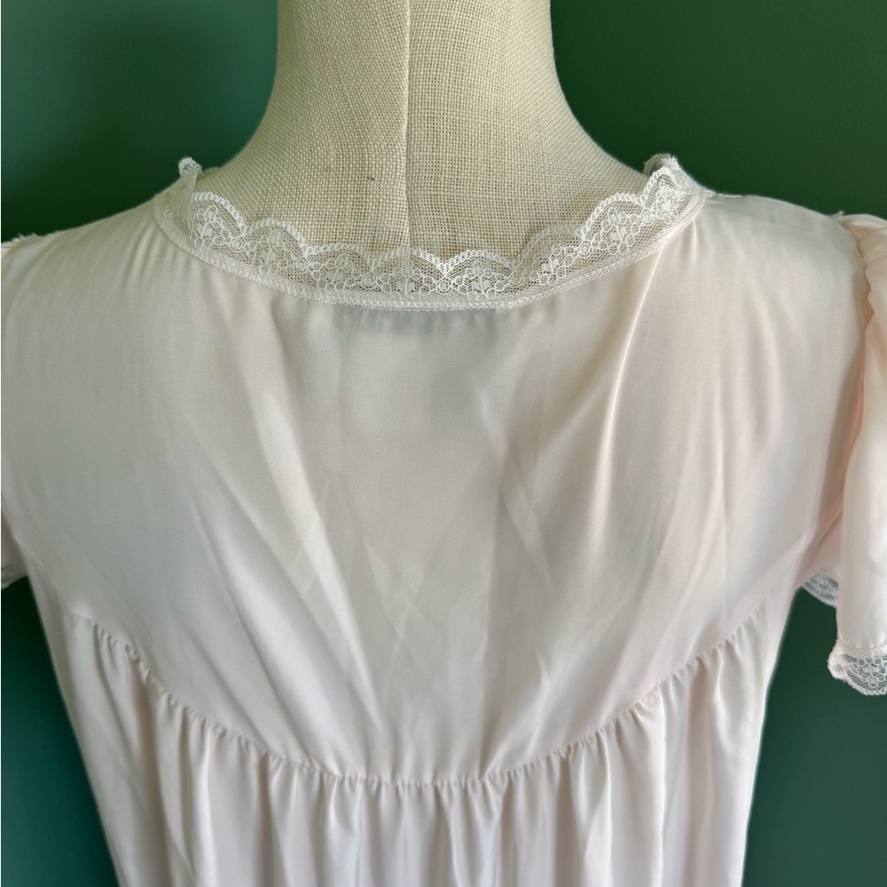 Vintage Christian Dior nightgown - Picture 9 of 12